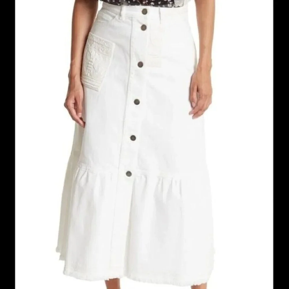 VALENTINO Button Front Denim Ricamato Skirt - Picture 14 of 14